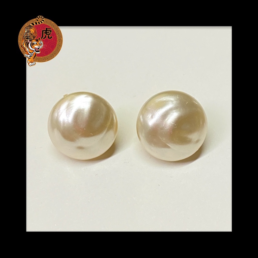 🔴 Faux Pearl Clip On Vintage Earrings - Super Cute